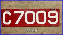 1910 Connecticut license plate C 7009 porcelain white on red DEFC