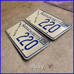 1967 Massachusetts antique auto license plate pair 220 1972 Ford Chevy Dodge