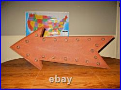 36 Vintage Electric ARROW MARQUEE SIGN with LIGHTS (RUSTIC) EUC 36 Vintage Electric ARROW MARQUEE SIGN with LIGHTS (RUSTIC) EUC