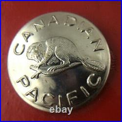 Canadian Pacific Railway Shield Clock Beaver Plaque Sign Metal Vintage CPR S903