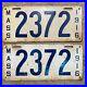 Massachusetts_1916_license_plate_pair_2372_blue_white_low_number_shorty_Model_T_01_qj