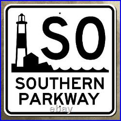 New York Southern State Parkway Long Island Suffolk highway marker road sign 12