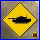 Texas_tank_warning_highway_road_sign_2025_Fort_Hood_Cavazos_12x12_01_huj
