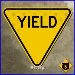 United States yellow YIELD thru traffic highway road street sign 1961 19x16 United States yellow YIELD thru traffic highway road street sign 1961 19x16