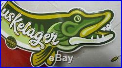 VTG Muskelager Musky Beer Bar Tavern Fishing Gas Oil 49 Embossed Metal Sign