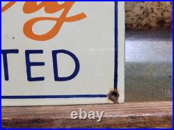 Vintage Hooters Porcelain Sign Old Bartender Bar Restaurant Waitress Brothel