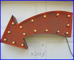 Vintage Marquee Lighted Arrow Curved Retro 3D Metal Sign