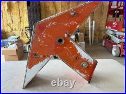Vintage Metal Arrow Sign Vintage Metal Arrow Sign
