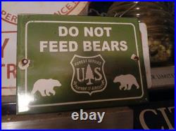 Vintage National Park Forest Service Sign Do Not Feed Bears Porcelain Metal