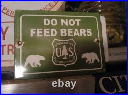 Vintage National Park Forest Service Sign Do Not Feed Bears Porcelain Metal