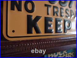 Vintage POSTED NO TRESPASSING KEEP OUT Heavily Embossed Metal Sign