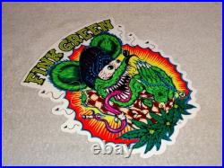 Vintage Ratfink Praying Fink Green Smoking 1' Enamel Metal Gasoline Oil Rat Sign