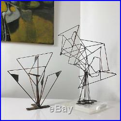 Vtg Mid Century Modern Abstract Brutalist Wire Triangle Metal Table Sculpture