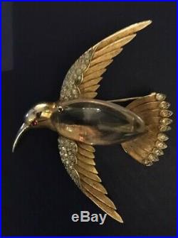 Vtg Signed 1960s Jelly Belly Hummingbird Pin Crown Trifari Brushed Gold Metal